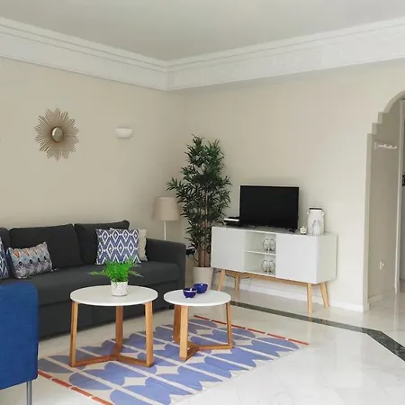 Luxury Apartment, Comfort And Relax, Views Of The Pool Apartment *