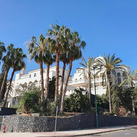 Appartement Luxury Apartment, Comfort And Relax, Views Of The Pool