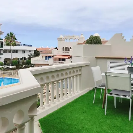 Apartment Luxury Apartment, Comfort And Relax, Views Of The Pool *